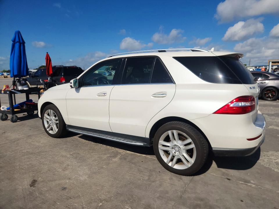 2014 Mercedes-benz M-klasse VIN 4JGDA5JB4EA411782 COPART salvage auction — REAR END, Tx - Salvage Vehicle Title, sold $4,300 on 2026-08-03 (photo 2)
