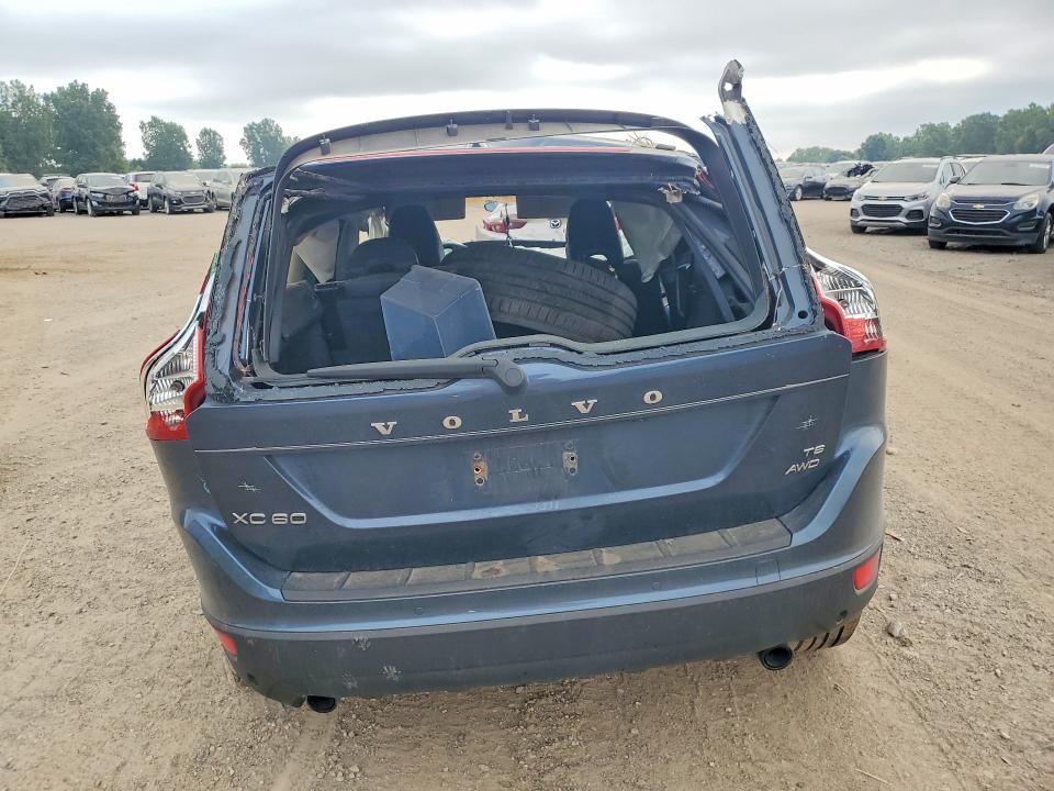 2010 Volvo Xc60 VIN YV4992DZ5A2083767 COPART salvage auction — ROLLOVER, MI - CERTIFICATE OF TITLE, sold $500 on 2026-08-12 (photo 6)