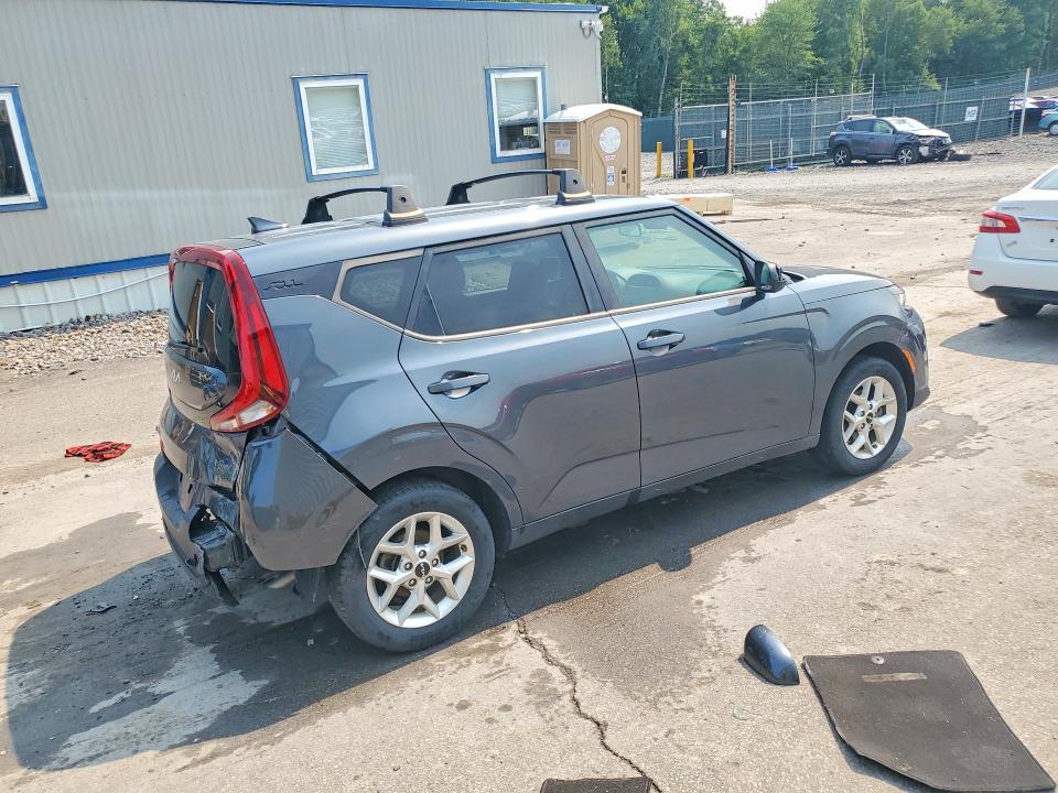 2022 Kia Soul VIN KNDJ23AU0N7819865 COPART salvage auction — REAR END, Salvage Title, sold $625 on 2026-07-29 (photo 3)