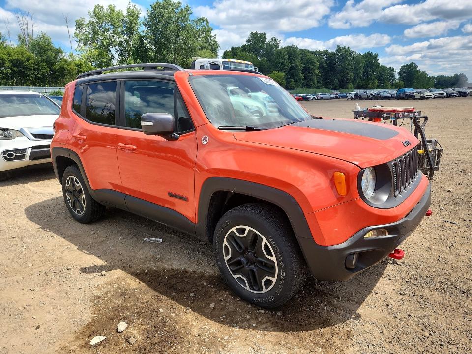 2015 Jeep Renegade VIN ZACCJBCT1FPC03753 COPART salvage auction — FRONT END, MI - CERTIFICATE OF TITLE, sold $2,550 on 2026-08-05 (photo 4)