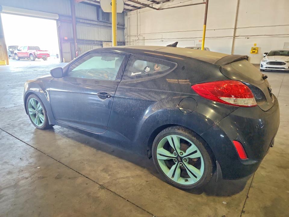 2012 Hyundai Veloster VIN KMHTC6AD8CU054101 COPART salvage auction — NORMAL WEAR, Salvage Title, sold $800 on 2026-07-15 (photo 2)