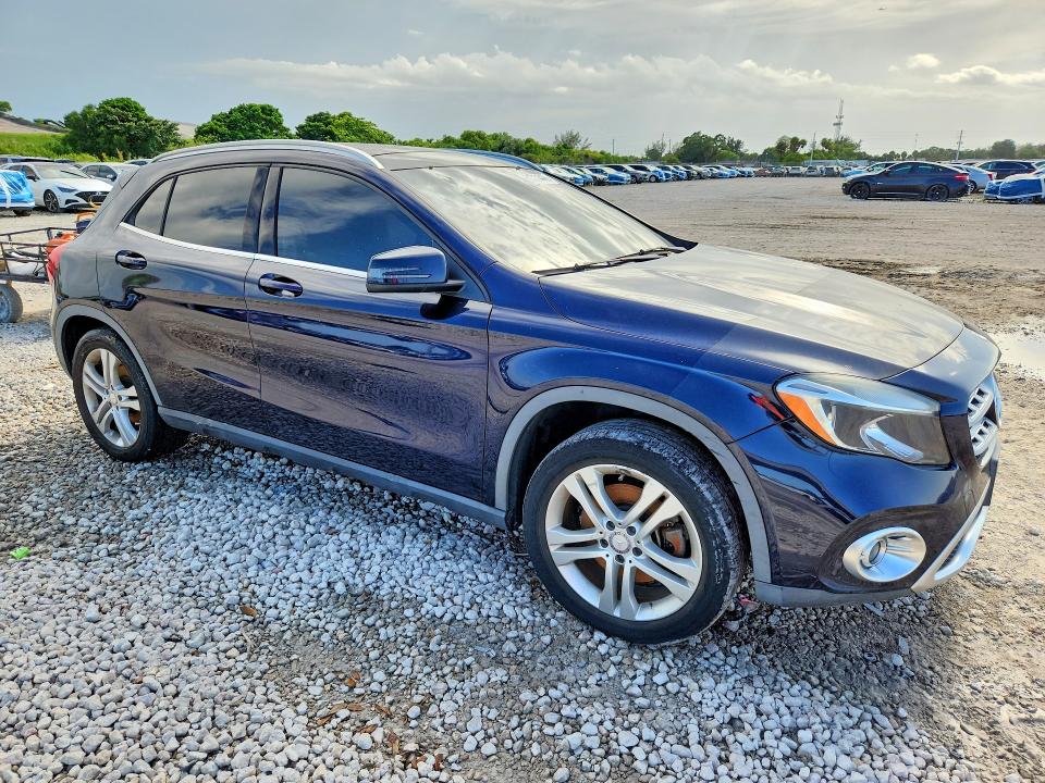 2018 Mercedes-benz Gla-klasse VIN WDCTG4GB3JJ373191 COPART salvage auction — MINOR DENT/SCRATCHES, FL - CERTIFICATE OF TITLE (P), sold $750 on 2026-07-30 (photo 4)