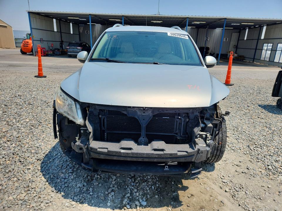 2011 Volkswagen Tiguan VIN WVGAV7AX4BW555975 COPART salvage auction — FRONT END, CO - PUBLIC - SALVAGE TITLE (P), sold $1,000 on 2026-07-09 (photo 5)