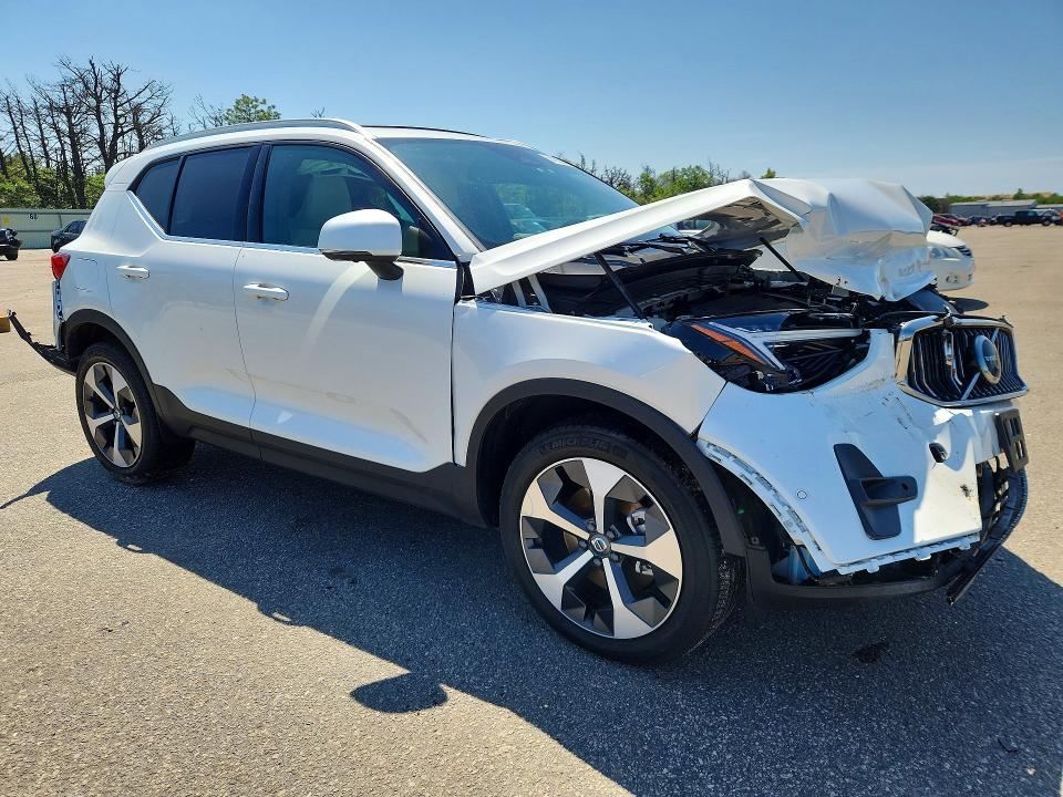 2025 Volvo Xc40 VIN YV4L12UE2S2555855 COPART salvage auction — FRONT END, Ny - Mv-907A Salvage Certificate, sold $400 on 2026-07-20 (photo 4)