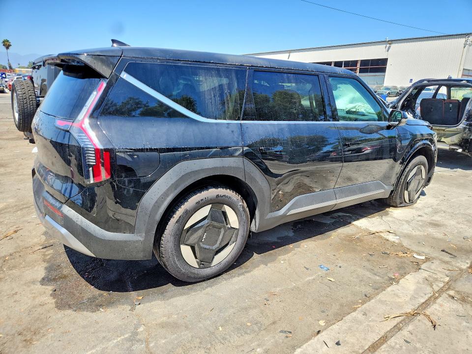 2026 Kia Ev9 VIN 5XYAB5S10TG019678 COPART salvage auction — FRONT END, CA - CERTIFICATE OF TITLE, sold $7,900 on 2026-08-25 (photo 3)