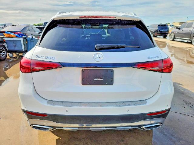 2025 Mercedes-benz Glc VIN W1NKM4HB4SF287829 COPART salvage auction — WATER/FLOOD, Tx - Salvage Title-Flood Damage, sold $11,000 on 2026-07-30 (photo 6)