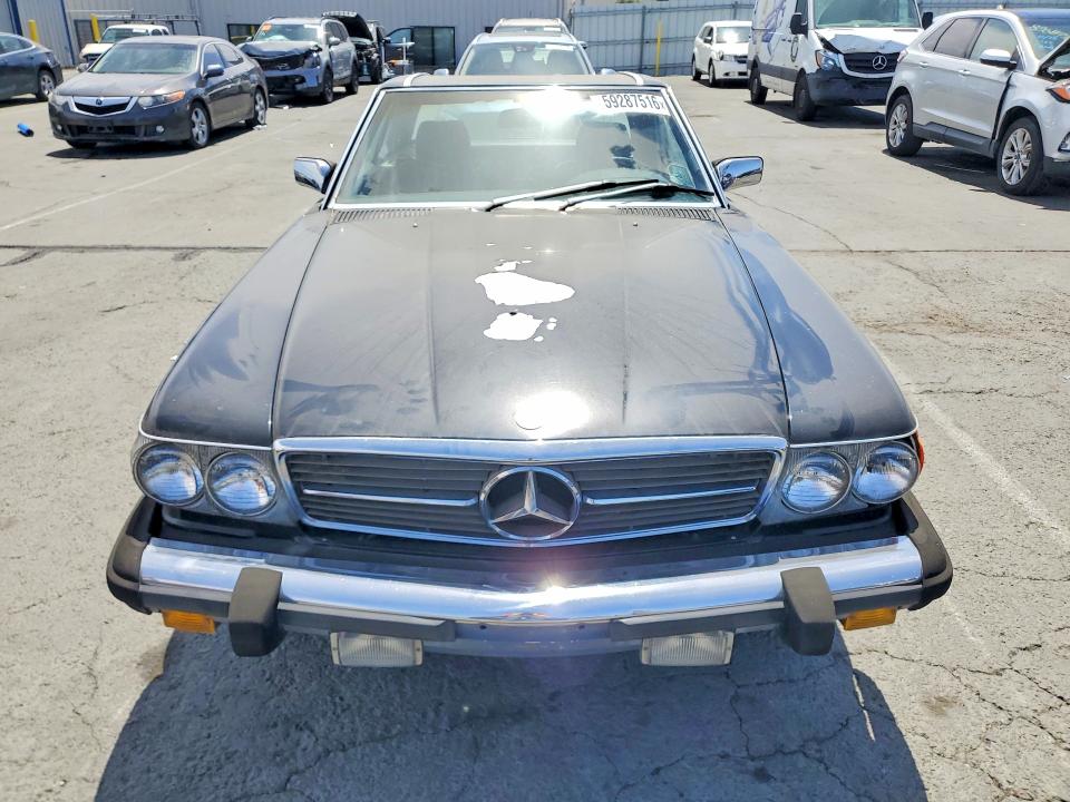 1989 Mercedes-benz 560 VIN WDBBA48D9KA094430 COPART salvage auction — MINOR DENT/SCRATCHES, FL - DIS/DLR/EXP ONLY CLEAN TITLE, sold $3,550 on 2026-07-31 (photo 5)