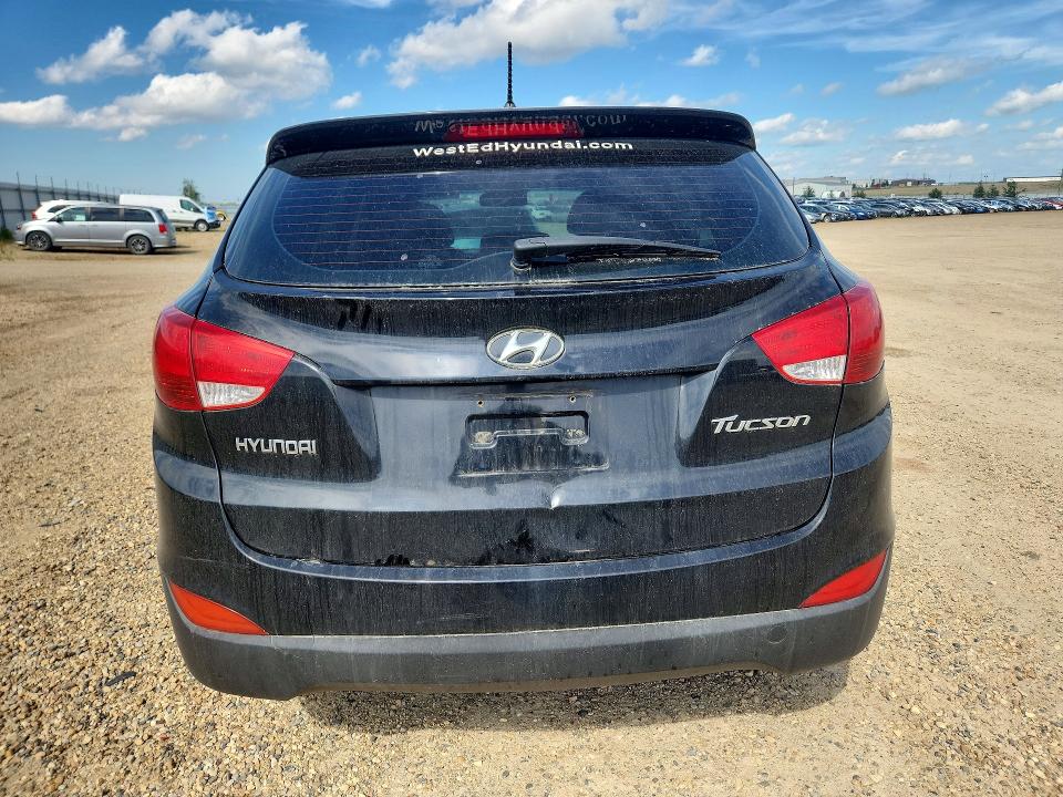 2011 Hyundai Tucson VIN KM8JT3AC3BU257814 COPART salvage auction — FRONT END, AB - BOS - SALVAGE, sold $150 on 2026-07-16 (photo 6)