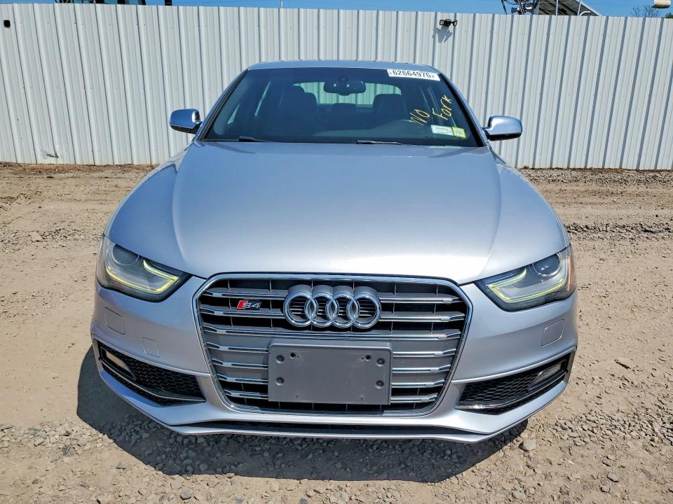 2016 Audi Rs4 VIN WAUBGAFL6GA009248 COPART salvage auction — MINOR DENT/SCRATCHES, Ny - Cert Of Title-Rebuilt Salvage, sold $1,100 on 2026-07-29 (photo 5)
