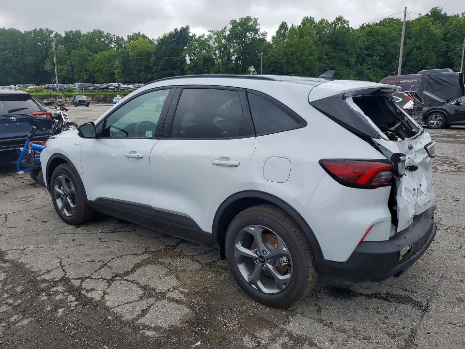2026 Ford Escape VIN 1FMCU9MN2TUA40715 COPART salvage auction — REAR END, Il - Salvage Certificate, sold $7,800 on 2026-08-20 (photo 2)