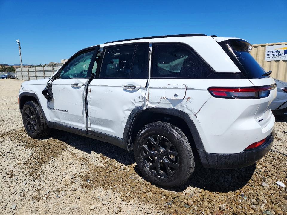 2025 Jeep Grand cherokee VIN 1C4RJHAG8S8699493 COPART salvage auction — SIDE, CA - SALVAGE CERTIFICATE, sold $10,800 on 2026-07-27 (photo 2)