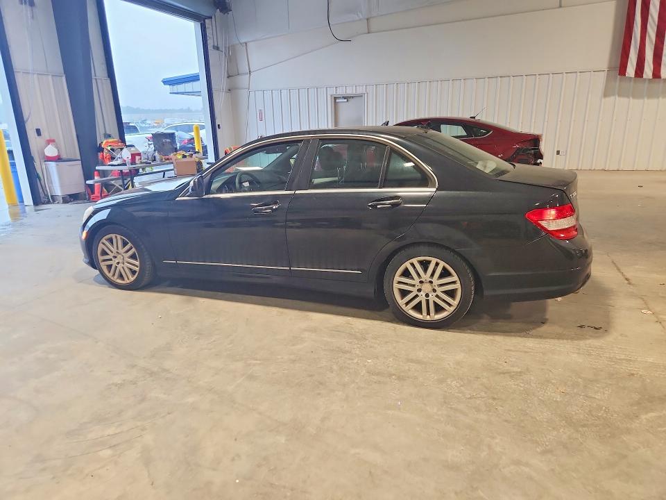 2009 Mercedes-benz C-klasse VIN WDDGF81XX9F199419 COPART salvage auction — REAR END, Nc - Salvage Certificate Of Title, sold $775 on 2026-08-10 (photo 2)