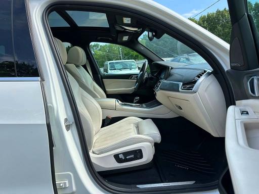 2020 BMW X5 VIN 5UXCR6C00L9B84696 COPART salvage auction — MINOR DENT/SCRATCHES, MA - CERTIFICATE OF TITLE, sold $2,750 on 2026-07-29 (photo 7)