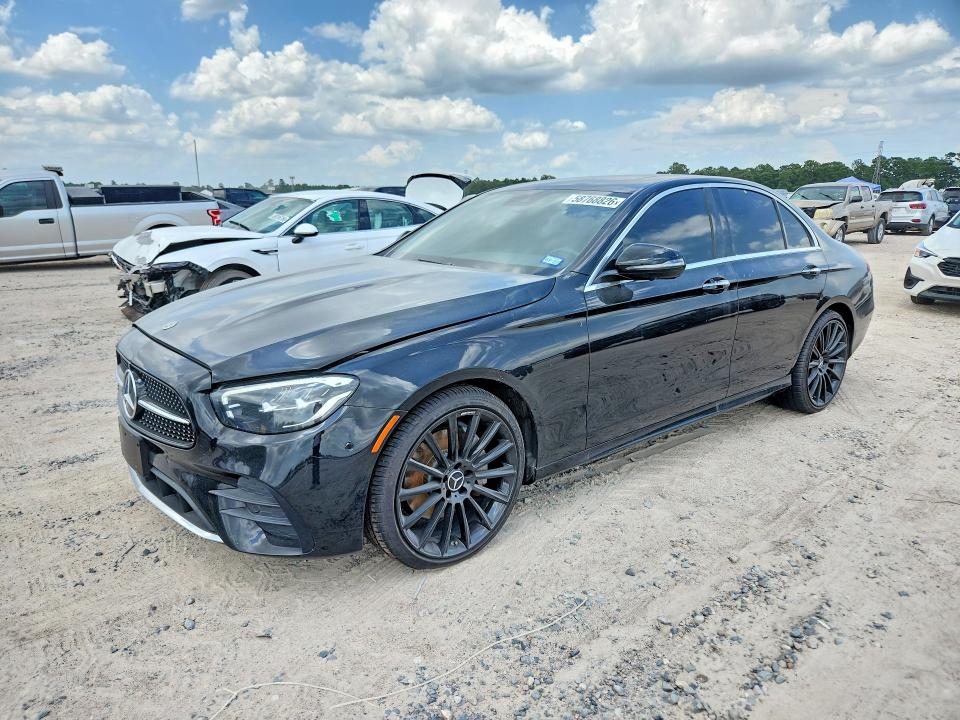 2022 Mercedes-benz E-klasse VIN W1KZF8DB7NB086232 COPART salvage auction — WATER/FLOOD, TX - SALVAGE TITLE-FLOOD DAMAGE, sold $8,500 on 2026-07-28 (photo 1)