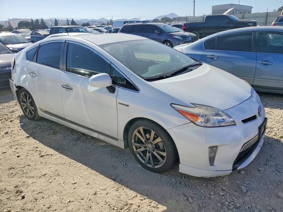 2015 Toyota Prius VIN JTDKN3DU8F0408179 COPART salvage auction — REAR END, Ca - Salvage Certificate, sold $1,100 on 2026-07-28 (photo 4)