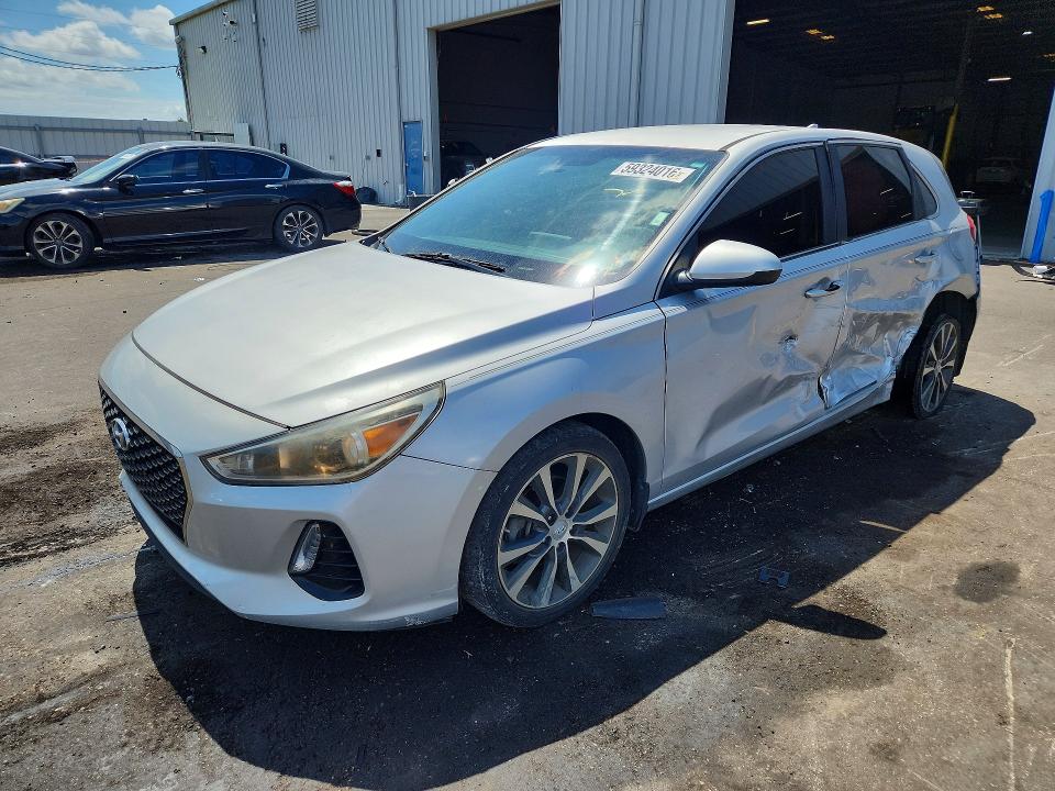 2018 Hyundai VIN KMHH35LE0JU010113 COPART salvage auction — SIDE, Salvage Title, sold $425 on 2026-07-20 (photo 1)
