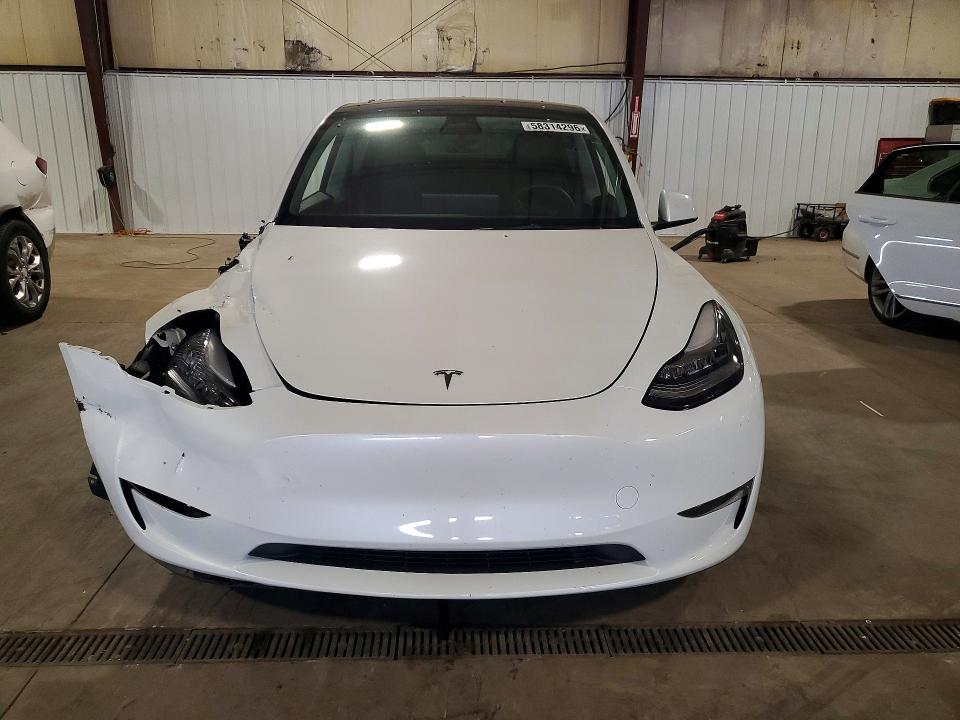 2023 Tesla Model y VIN 7SAYGDEE1PA066305 COPART salvage auction — REAR END, IA - CERT OF TITLE-SALVAGE TITLE, sold $200 on 2026-07-29 (photo 5)