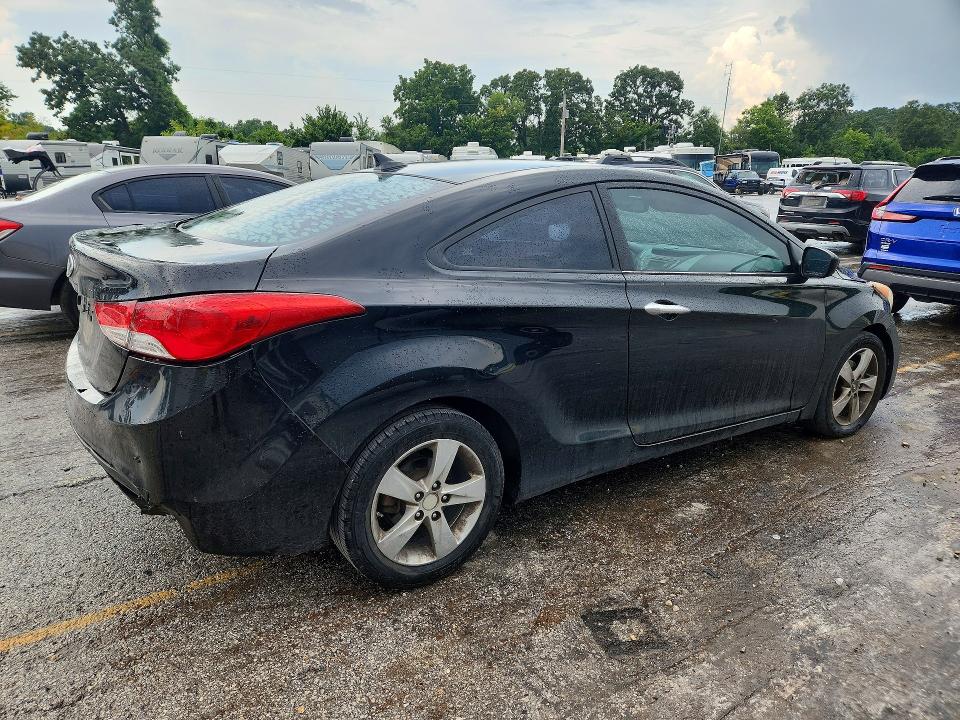 2013 Hyundai Elantra VIN KMHDH6AE2DU009381 COPART salvage auction — FRONT END, MO - CERT OF TITLE-PRIOR SALVAGE, sold $400 on 2026-07-27 (photo 3)