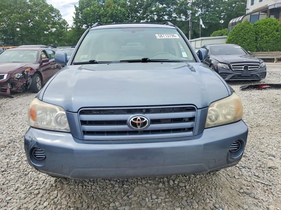 2005 Toyota Highlander VIN JTEHD21A550033847 COPART salvage auction — REAR END, MA - CERT OF TITLE-RECONSTRCTD COLL, sold $450 on 2026-07-10 (photo 5)