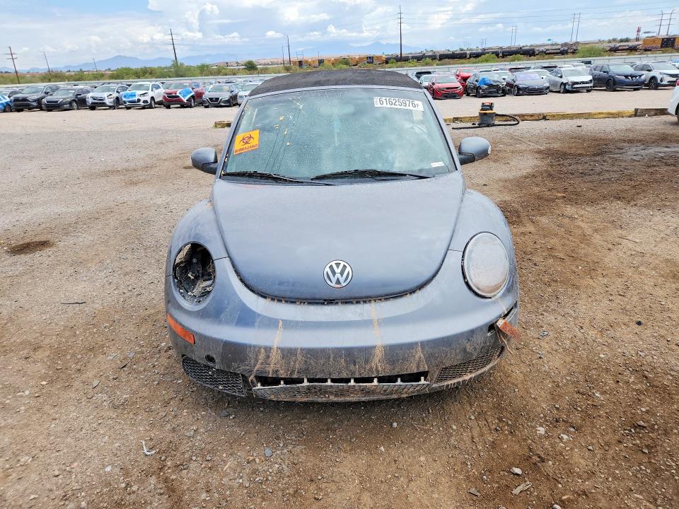 2006 Volkswagen Beetle VIN 3VWPF31Y66M300339 COPART salvage auction — WATER/FLOOD, Az - Cert Of Title - Salvage, sold $175 on 2026-07-31 (photo 5)