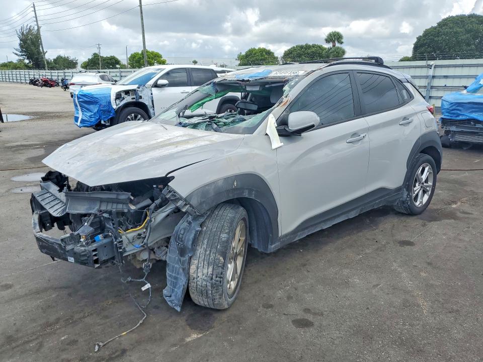 2022 Hyundai Kona VIN KM8K62AB6NU870429 COPART salvage auction — FRONT END, Fl - Certificate Of Title (P), sold $2,600 on 2026-07-29 (photo 1)