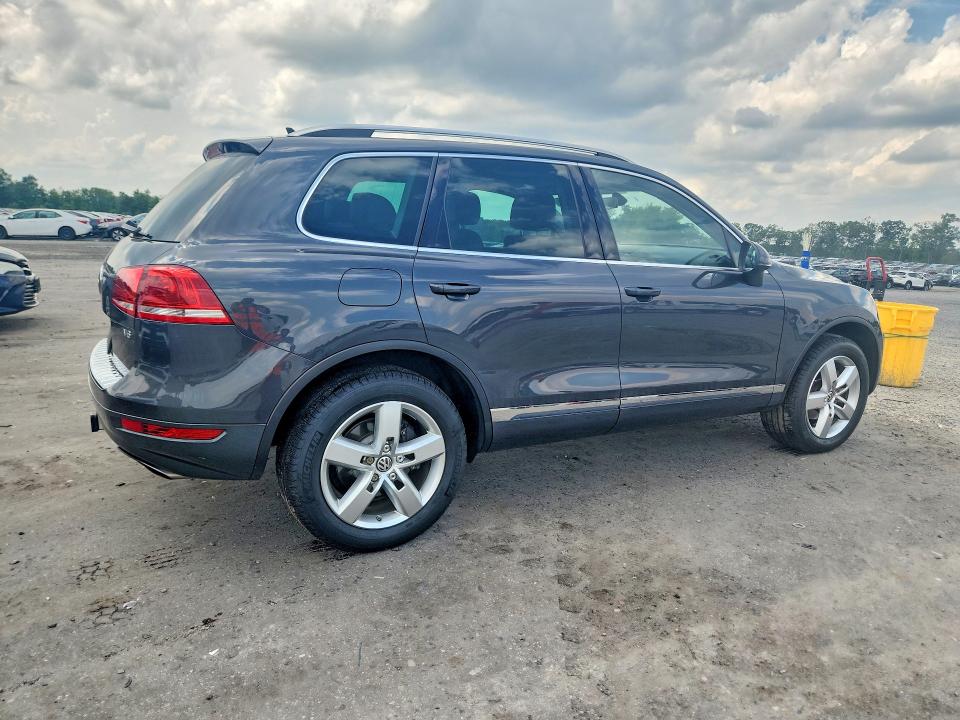2012 Volkswagen Touareg VIN WVGEF9BPXCD009980 COPART salvage auction — FRONT END, Va - Certificate Of Title, sold $500 on 2026-07-22 (photo 3)