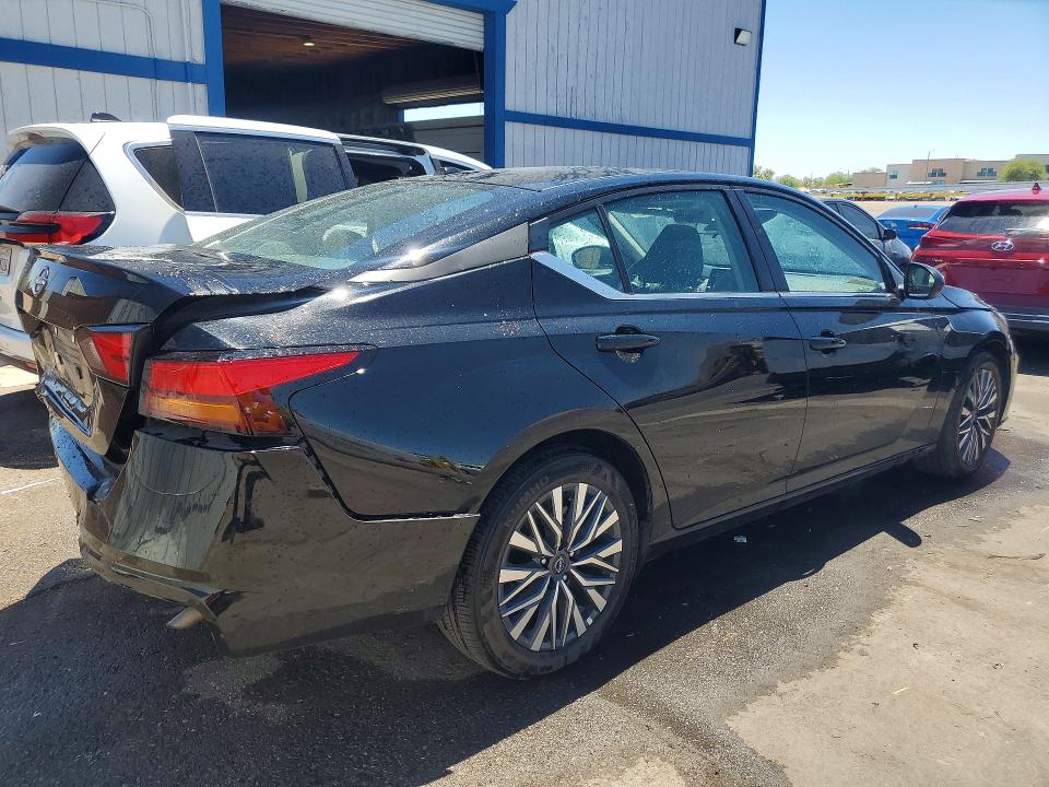 2026 Nissan Altima VIN 1N4BL4DV0TN311115 COPART salvage auction — REAR END, NV - SALVAGE TITLE, sold $500 on 2026-08-03 (photo 3)