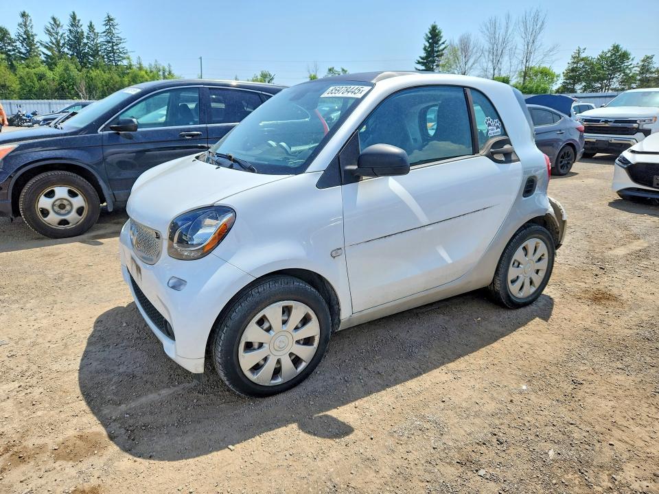 2016 Smart Fortwo VIN WMEFJ5DA9GK153905 COPART salvage auction — REAR END, ON - PERMIT SALVAGE, sold $250 on 2026-07-21 (photo 1)