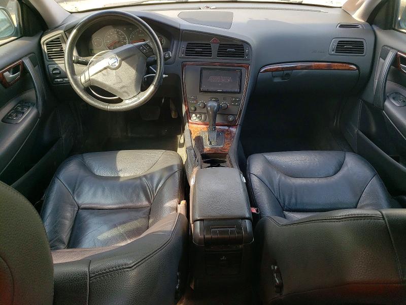 2006 Volvo S60 VIN YV1RH592062536827 COPART salvage auction — HAIL, Mn - Cert Of Title-Prior Salvage, sold $600 on 2026-08-11 (photo 8)