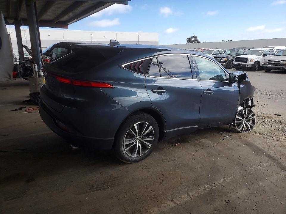 2023 Toyota Venza VIN JTEAAAAH0PJ119503 COPART salvage auction — UNDERCARRIAGE, CA - SALVAGE CERTIFICATE, sold $4,050 on 2026-07-16 (photo 3)