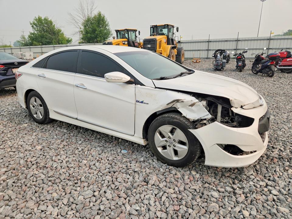 2012 Hyundai Sonata VIN KMHEC4A49CA024541 COPART salvage auction — FRONT END, Wi - Junked Vehicle Bill Of Sale, sold $475 on 2026-07-27 (photo 4)