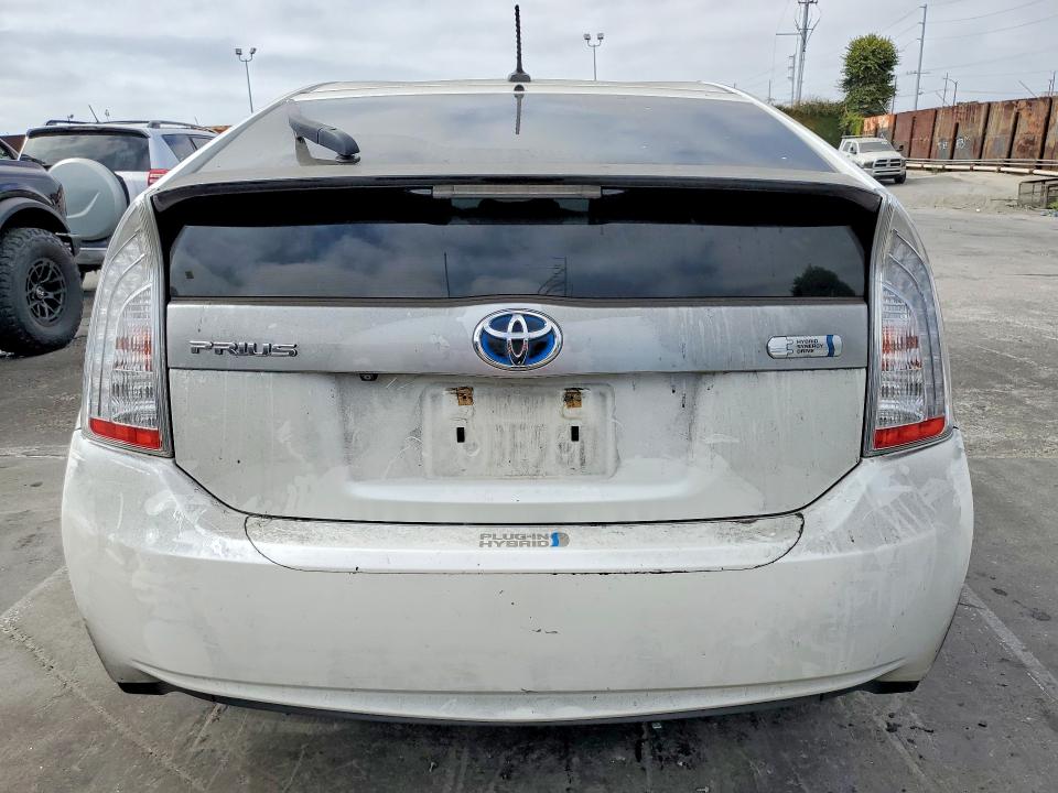 2014 Toyota Prius VIN JTDKN3DP6E3062687 COPART salvage auction — FRONT END, Ca - Salvage Certificate, sold $7,400 on 2026-07-31 (photo 6)