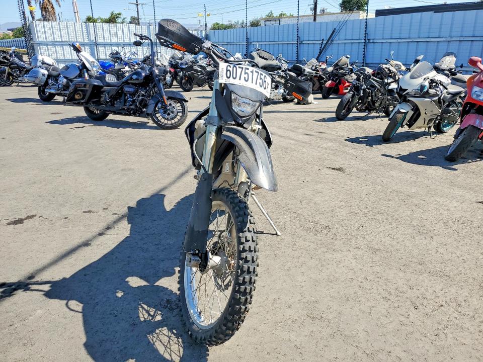 2013 Yamaha VIN JYACG30Y7DA006969 COPART salvage auction — VANDALISM, Ca - Salvage Certificate, sold $400 on 2026-08-20 (photo 2)