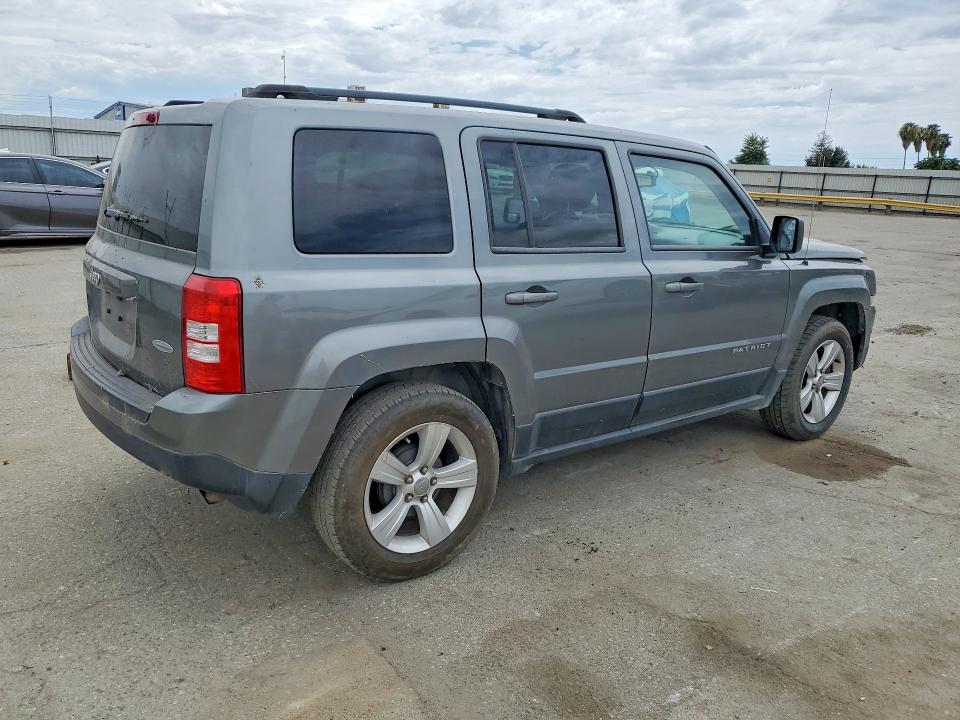 2013 Jeep Liberty (patriot) VIN 1C4NJPFA6DD174665 COPART salvage auction — MINOR DENT/SCRATCHES, Sd - Certificate Of Title, sold $425 on 2026-07-17 (photo 3)