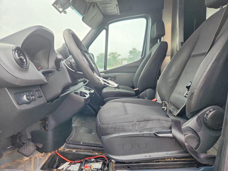 2019 Mercedes-benz Sprinter VIN WD4PF1CD5KP143494 COPART salvage auction — MINOR DENT/SCRATCHES, Wv - Certificate Of Title (P), sold $7,200 on 2026-07-28 (photo 7)