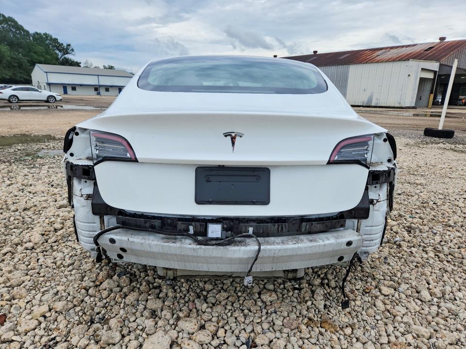 2022 Tesla Model 3 VIN 5YJ3E1EA5NF371136 COPART salvage auction — REAR END, KY - CERTIFICATE OF TITLE, sold $7,600 on 2026-07-27 (photo 6)