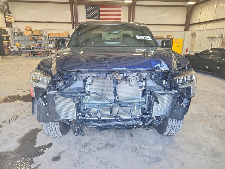 2026 Toyota Tundra VIN 5TFWA5DB2TX363492 COPART salvage auction — FRONT END, IN - CERTIFICATE OF TITLE, sold $30,000 on 2026-07-23 (photo 5)
