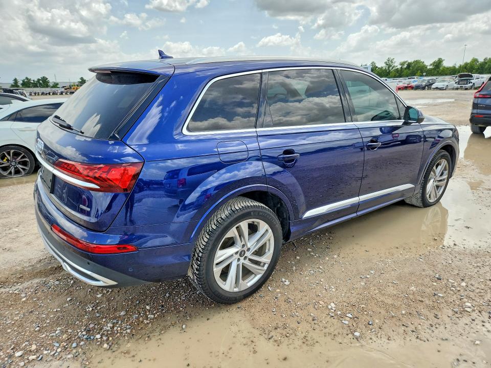 2021 Audi Q7 VIN WA1LJAF75MD025263 COPART salvage auction — WATER/FLOOD, TX - SALVAGE TITLE-FLOOD DAMAGE (P), sold $9,400 on 2026-08-04 (photo 3)