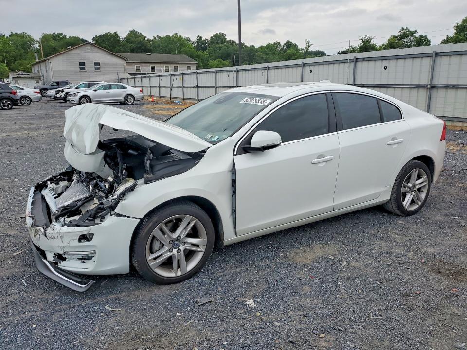 2015 Volvo S60 VIN YV1612TM4F2351258 COPART salvage auction — FRONT END, Pa - Certificate Of Salvage, sold $925 on 2026-08-20 (photo 1)