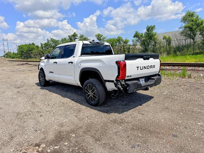 2025 Toyota Tundra VIN 5TFLA5DB4SX324646 COPART salvage auction — ROOF, Mi - Dealer Only Clean Title (P), sold $15,400 on 2026-07-31 (photo 3)