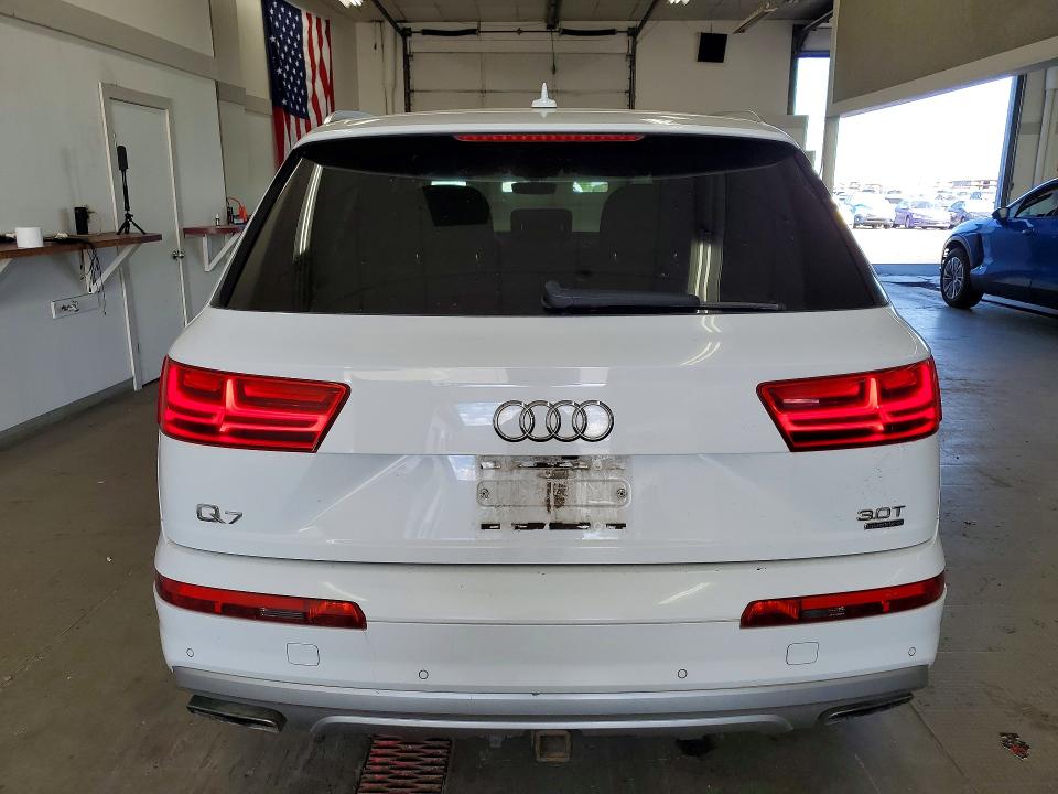 2017 Audi Q7 VIN WA1LAAF70HD016217 COPART salvage auction — MECHANICAL, WA - CERT OF OWNERSHIP-REBUILT, sold $3,200 on 2026-07-17 (photo 6)
