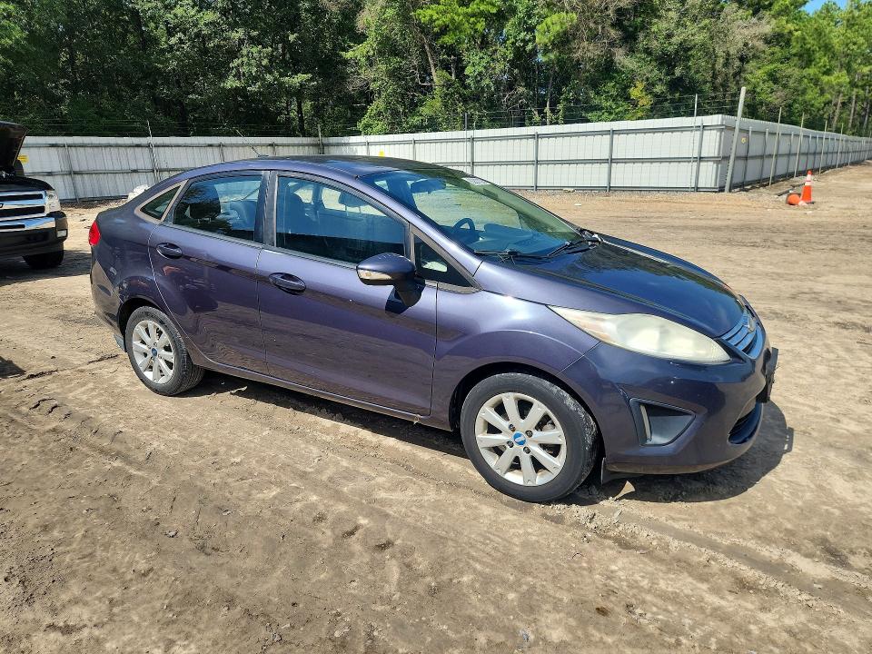 2013 Ford Fiesta VIN 3FADP4BJ5DM195032 COPART salvage auction — SIDE, Tx - Cert Of Title-Manufacturer Buy, sold $125 on 2026-07-31 (photo 4)
