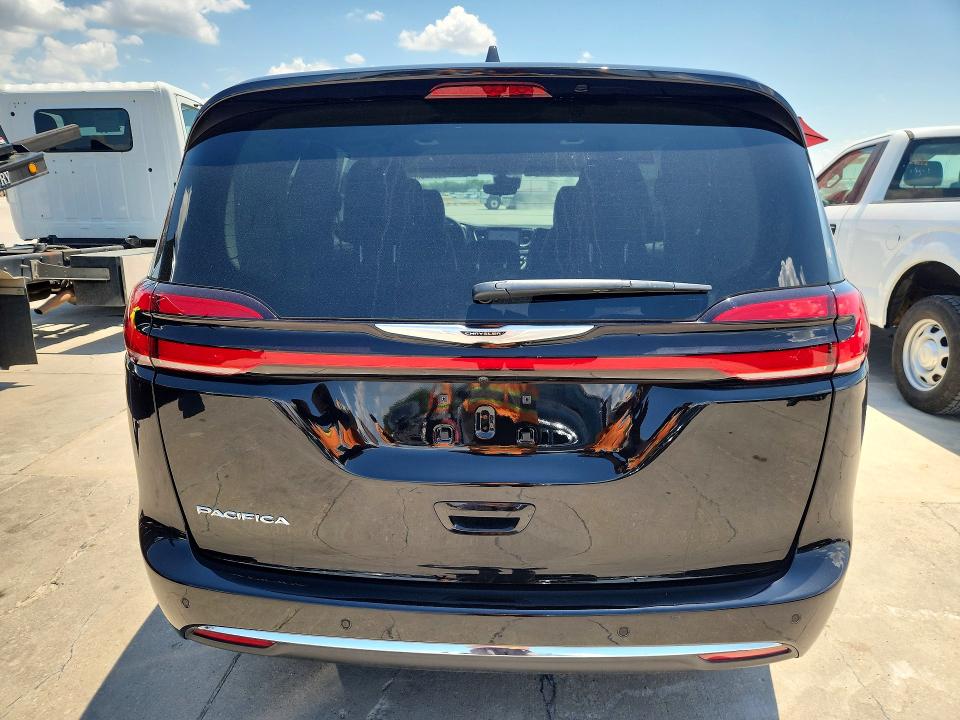 2024 Chrysler Pacifica VIN 2C4RC1BG5RR165186 COPART salvage auction — NORMAL WEAR, Tx - Certificate Of Title (P), sold $21,900 on 2026-07-23 (photo 6)