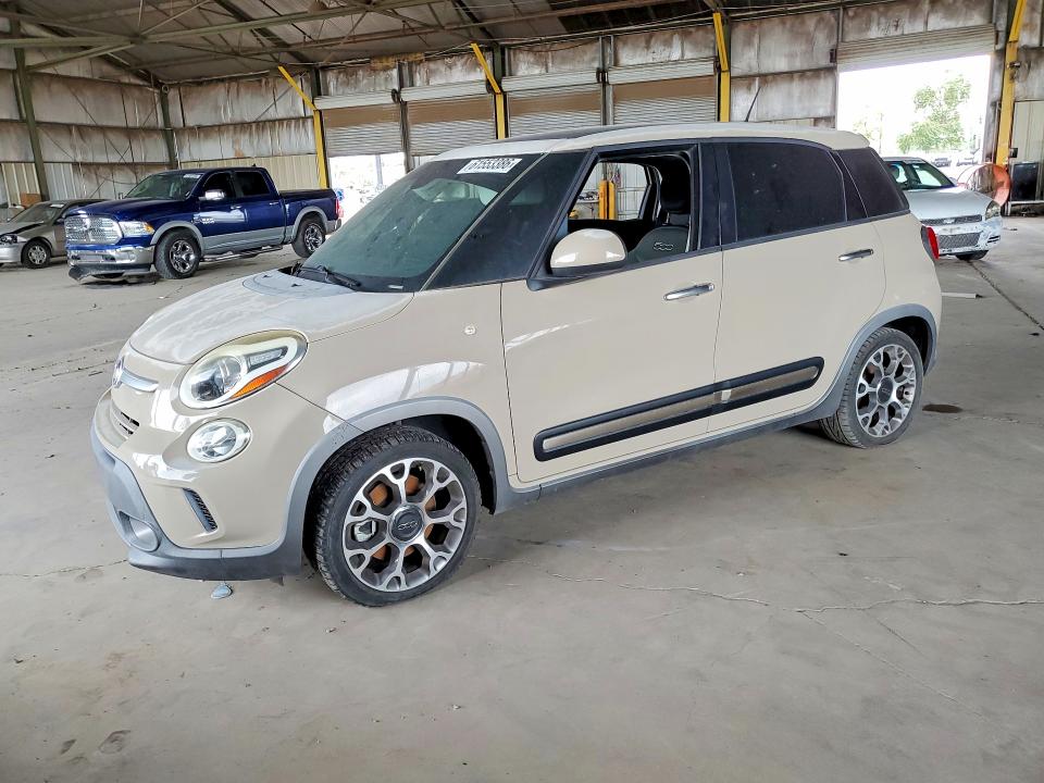 2014 Fiat 500l VIN ZFBCFADHXEZ018089 COPART salvage auction — MINOR DENT/SCRATCHES, AZ - CERTIFICATE OF TITLE, sold $1,700 on 2026-07-29 (photo 1)