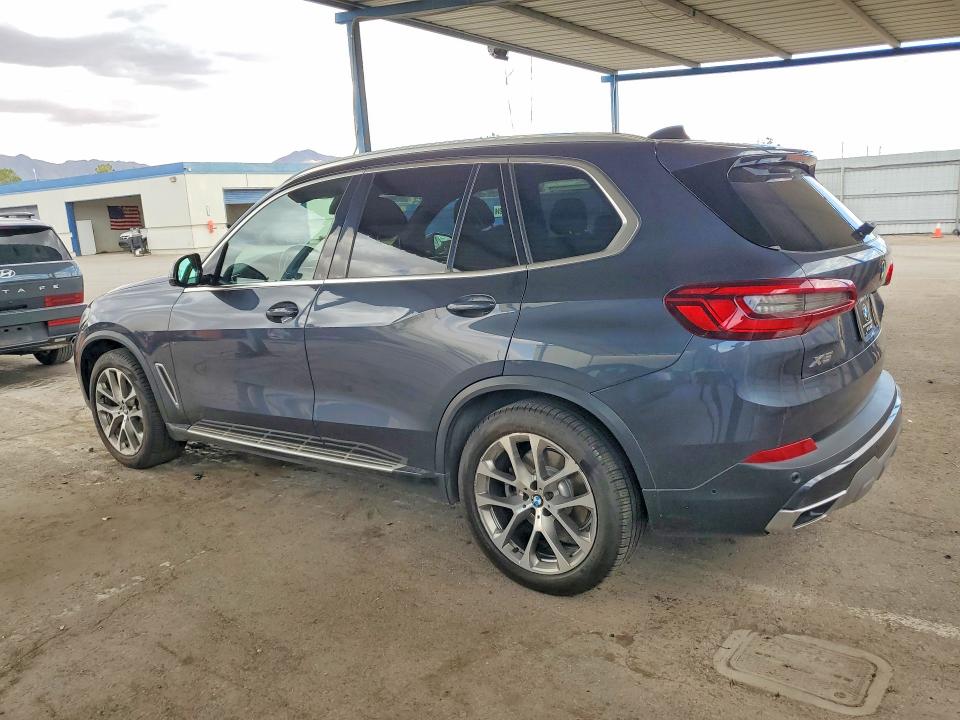 2019 BMW X5 VIN 5UXCR6C54KLK85122 COPART salvage auction — MINOR DENT/SCRATCHES, TX - CERTIFICATE OF TITLE (P), sold $17,800 on 2026-08-03 (photo 2)