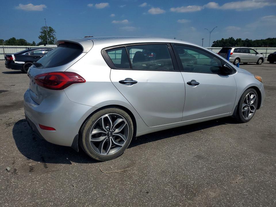 2015 Kia Forte VIN KNAFZ5A39F5298661 COPART salvage auction — SIDE, Nc - Dealer Only Clean Title, sold $3,000 on 2026-07-14 (photo 3)