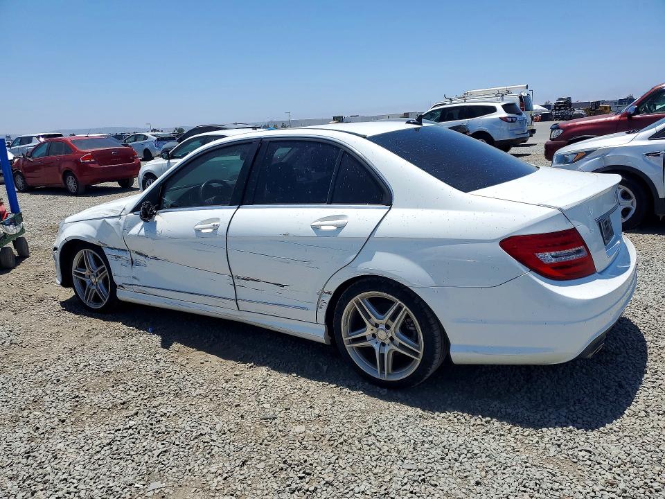 2013 Mercedes-benz C-klasse VIN WDDGF4HB4DA851587 COPART salvage auction — SIDE, Ca - Dis/Dlr/Exp Only Clean Title, sold $1,200 on 2026-08-07 (photo 2)