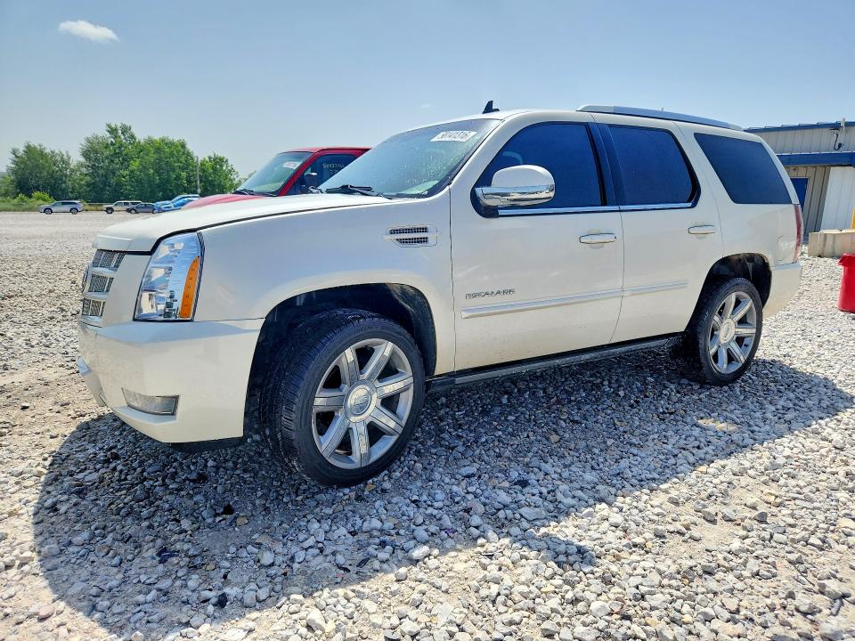 2014 Cadillac Escalade VIN 1GYS4CEF8ER207051 COPART salvage auction — FRONT END, Mi - Certificate Of Title, sold $1,700 on 2026-07-30 (photo 1)