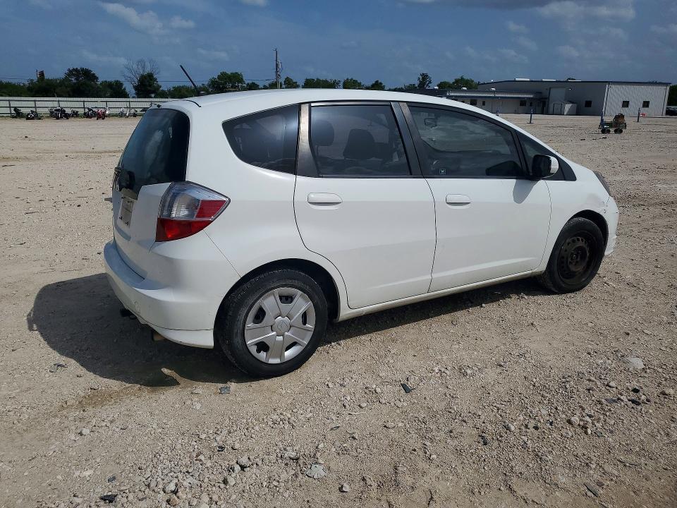 2013 Honda Fit VIN JHMGE8H31DC083423 COPART salvage auction — FRONT END, Tx - Salvage Vehicle Title, sold $250 on 2026-07-30 (photo 3)