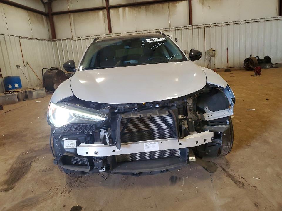 2021 Alfa romeo Stelvio VIN ZASPAKBNXM7D19670 COPART salvage auction — FRONT END, Mi - Certificate Of Title, sold $10,500 on 2026-08-07 (photo 5)